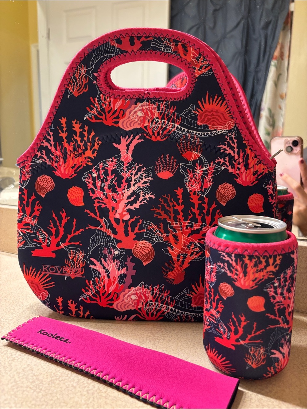 Neoprene Lunch Tote in Navy with Coral Pink Sea Print